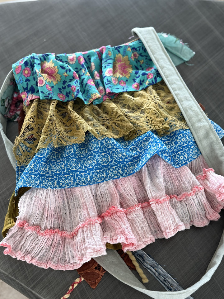 Lace Ruffle Shoulder Bag