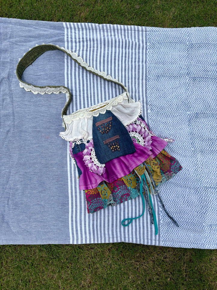 medium shoulder bag, pink,white, blue multicolor, multi-material, ruffled.