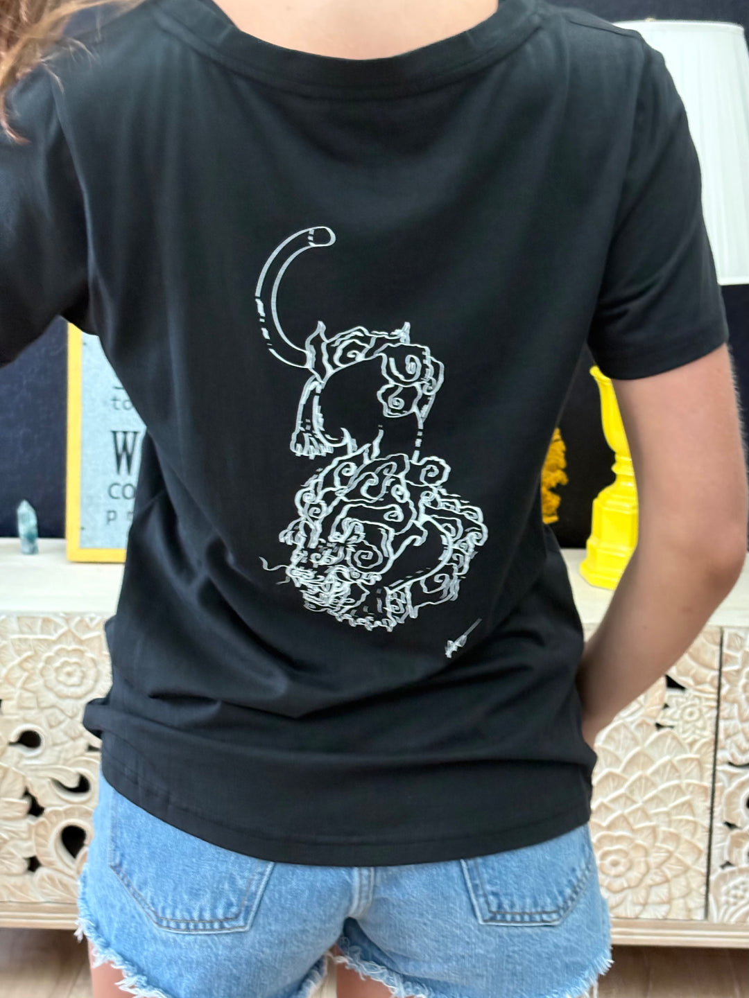 Women's Lion Tee