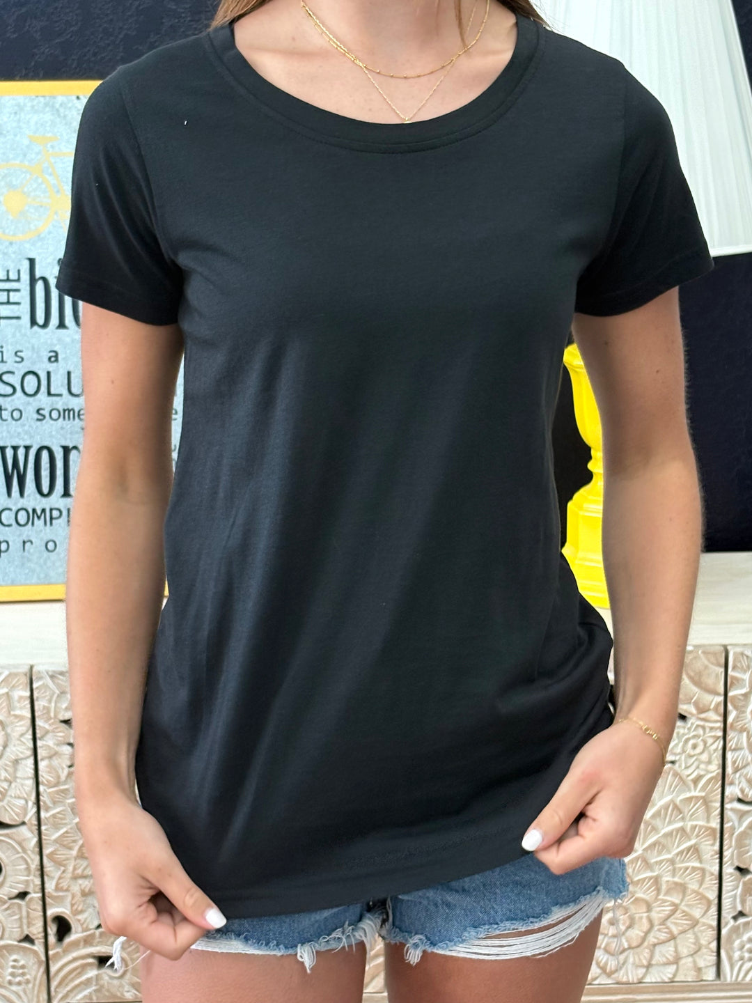 Women's Lion Tee