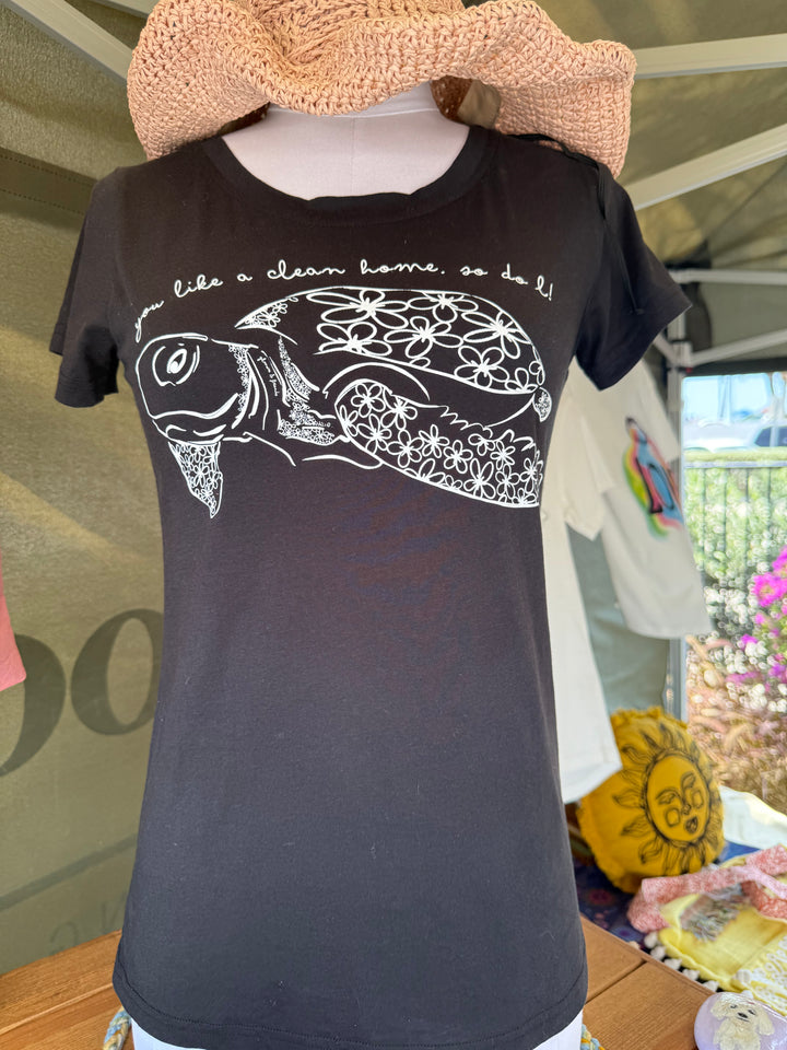 Women's Turtle Front Tee